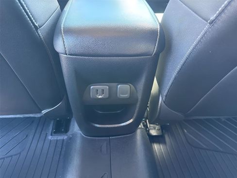 Used 2022 Chevrolet Colorado ZR2 image 10