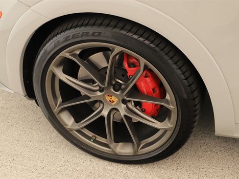 Used 2021 Porsche Cayenne GTS image 30
