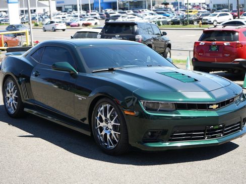 Used 2015 Chevrolet Camaro SS w/ Green Flash Special Edition RWD image 7