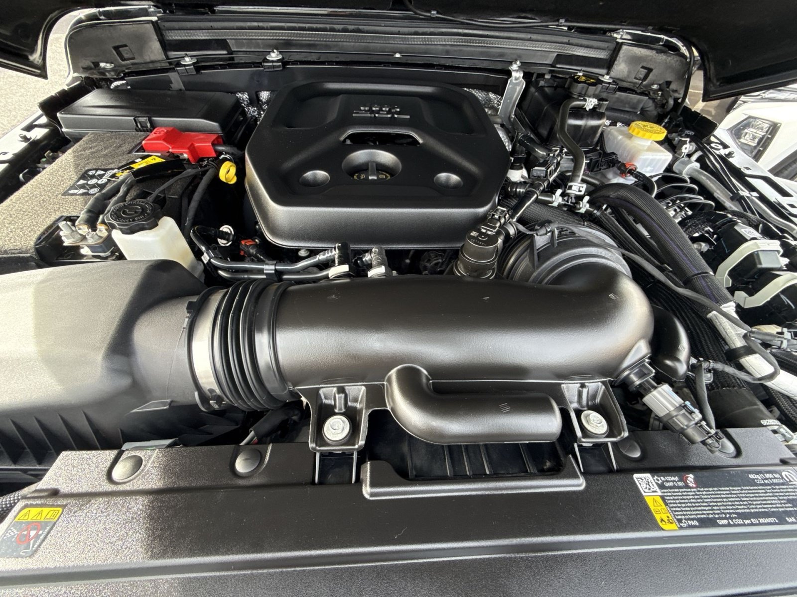 Used 2025 Jeep Wrangler Sport AWD/4WD image 27