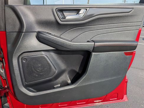 Used 2025 Ford Escape ST-Line image 31