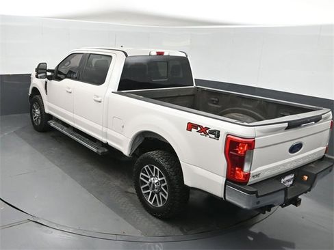 Used 2019 Ford F250 Lariat w/ Lariat Value Package image 32