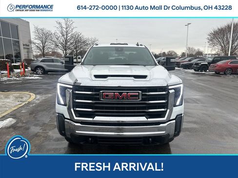 Used 2024 GMC Sierra 2500 SLE w/ SLE Convenience Package image 10