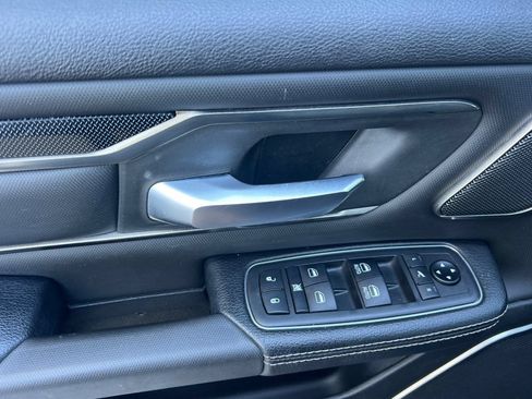 Used 2019 RAM 1500 Sport w/ Leather & Sound Group AWD/4WD image 8
