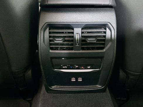 Used 2025 BMW i4 eDrive40 image 28