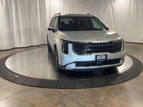 New 2026 Kia Carnival EX image 4