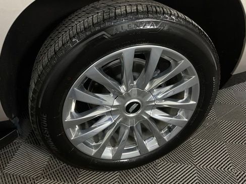 Certified 2024 Cadillac Escalade Premium Luxury w/ Performance Package image 38