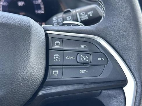 New 2025 Jeep Grand Cherokee Laredo X w/ Luxury Tech Group I image 26