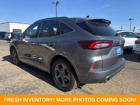 Used 2024 Ford Escape ST-Line FWD image 4