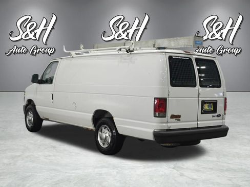Used 2014 Ford E-250 and Econoline 250 Extended w/ Power Group RWD image 14