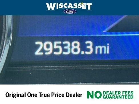 Certified 2022 Ford Explorer XLT w/ Equipment Group 202A image 18