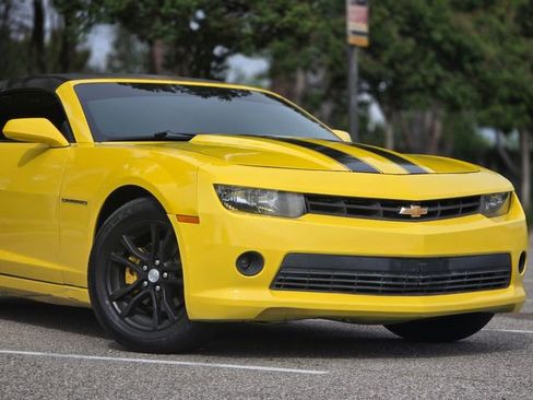 Used 2015 Chevrolet Camaro LT image 3
