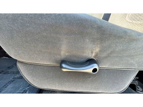 Used 2005 Dodge Ram 1500 Truck SLT image 24