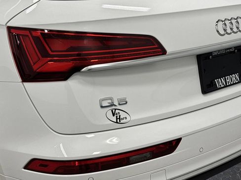 Used 2023 Audi Q5 2.0T Premium w/ Convenience Package image 33