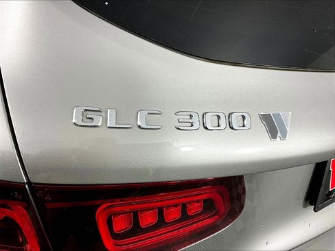 Used 2022 Mercedes-Benz GLC 300 image 24