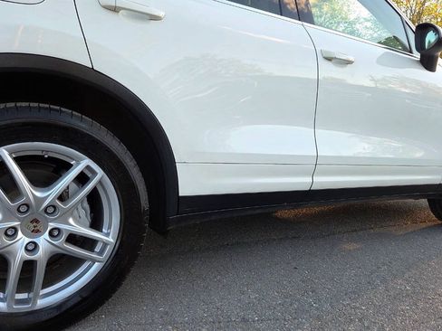 Used 2012 Porsche Cayenne S AWD/4WD image 16