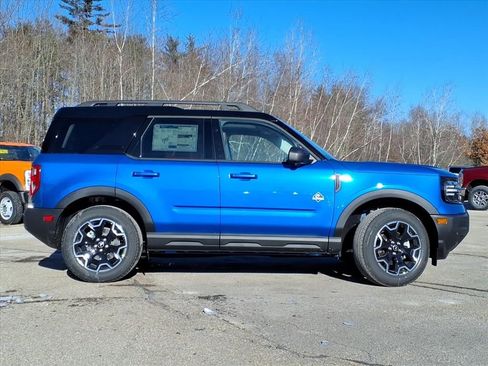 New 2025 Ford Bronco Sport Outer Banks w/ Outer Banks Tech Package+ AWD/4WD image 4