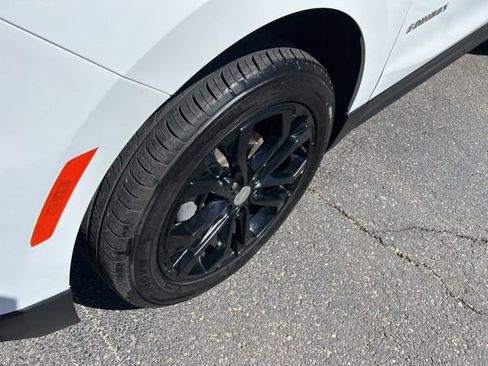 Used 2023 Chevrolet Equinox LT w/ Driver Convenience Package image 17