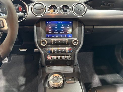 Used 2020 Ford Mustang Shelby GT500 w/ Technology Package image 74