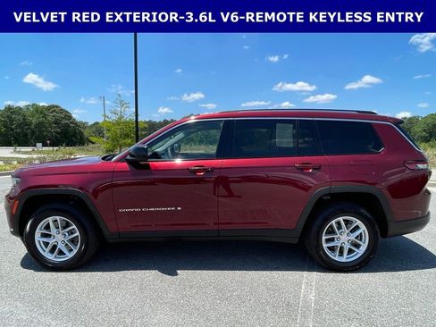 Used 2023 Jeep Grand Cherokee L Laredo w/ Luxury Tech Group I AWD/4WD image 8