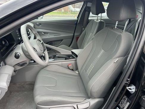 New 2026 Hyundai Elantra Sport FWD image 19