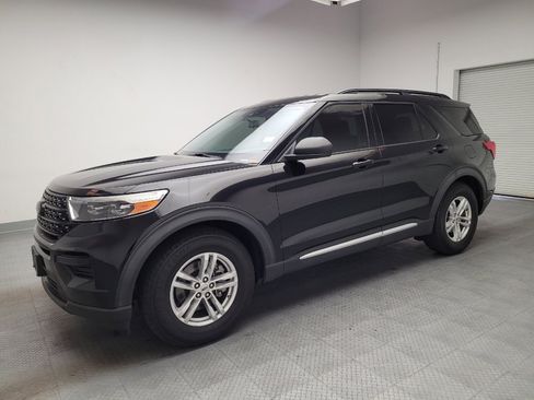 Used 2020 Ford Explorer XLT RWD image 2