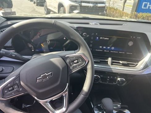 New 2026 Chevrolet Trax ACTIV w/ Sunroof Package image 32