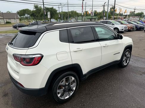 Used 2018 Jeep Compass Limited AWD/4WD image 11