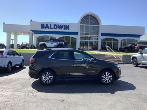 Used 2023 Chevrolet Equinox Premier FWD image 8