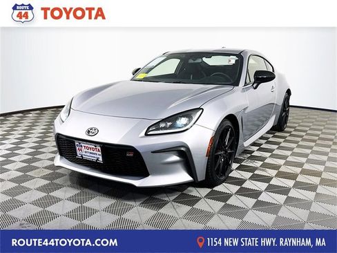 Certified 2025 Toyota GR86 Premium image 1