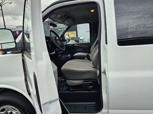 Used 2013 GMC Savana 3500 LT w/ LT Preferred Equipment Group image 22