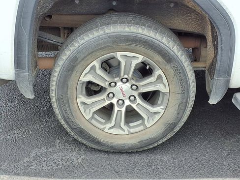 Used 2022 GMC Sierra 1500 SLE RWD image 9