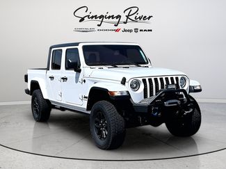 Used 2021 Jeep Gladiator Sport AWD/4WD video 1