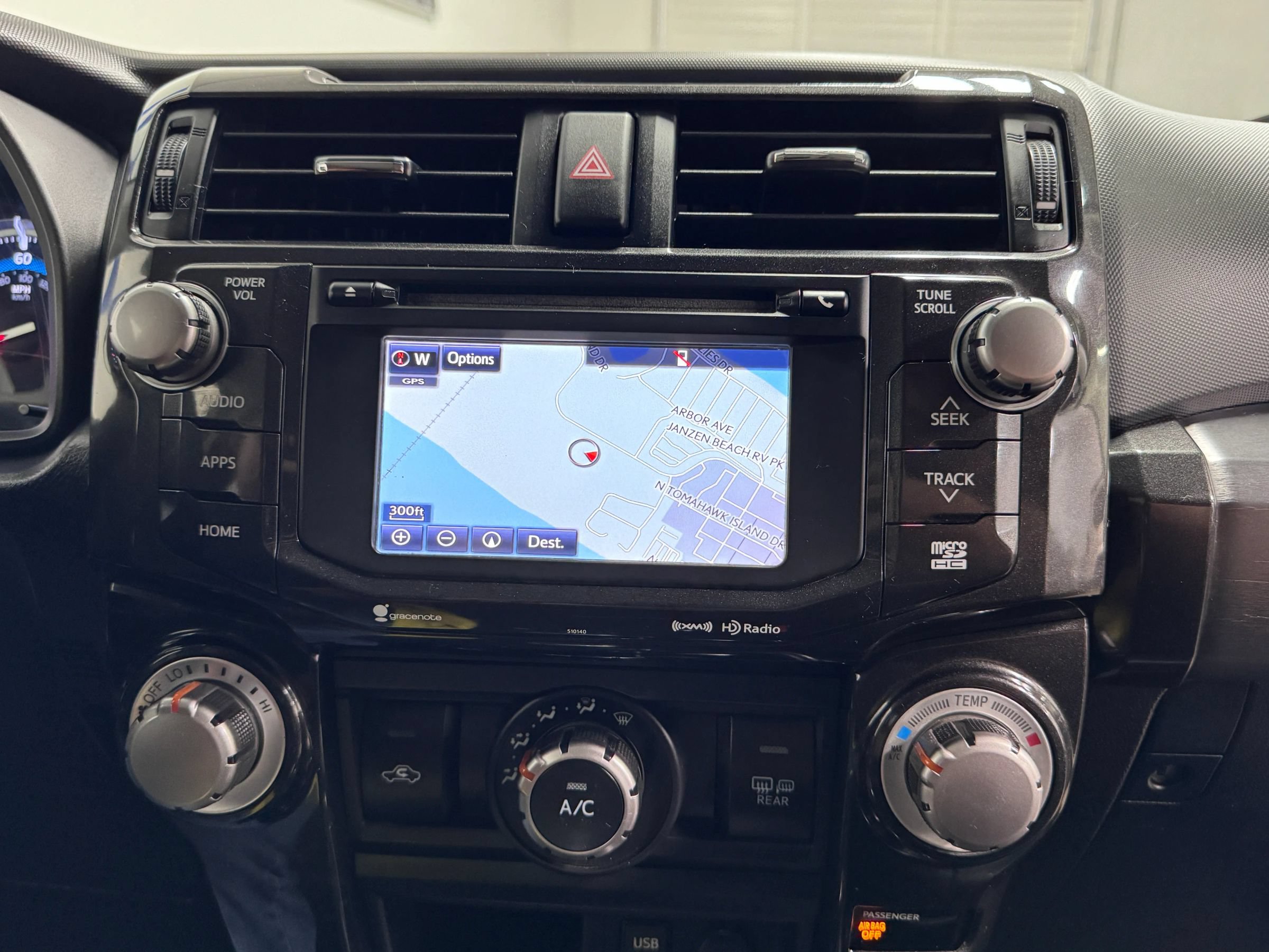 Used 2016 Toyota 4Runner TRD Pro AWD/4WD image 9