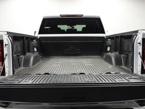 Used 2021 GMC Sierra 2500 SLE image 14