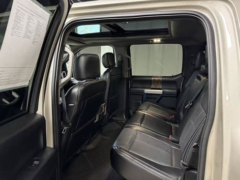 Used 2018 Ford F150 Lariat w/ Equipment Group 502A Luxury AWD/4WD image 12