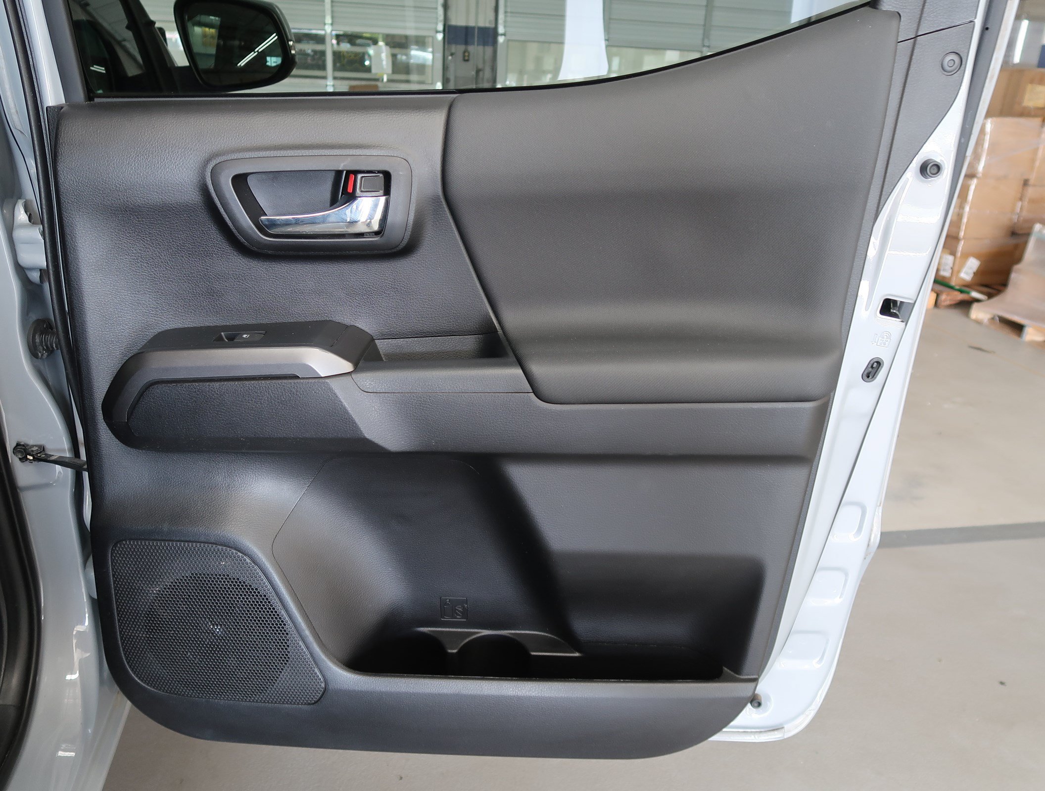 Used 2021 Toyota Tacoma TRD Off-Road AWD/4WD image 40