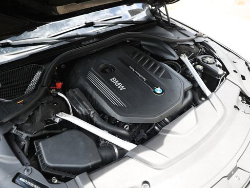 Used 2019 BMW 740i w/ M Sport Package RWD image 59