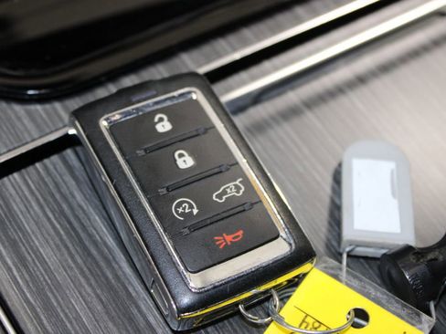 Used 2023 Jeep Wagoneer Series II image 54