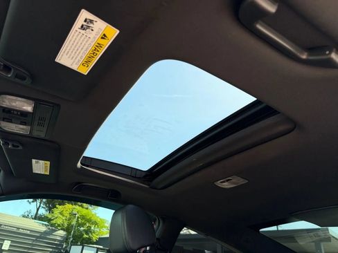 Used 2019 Honda Civic Touring image 17