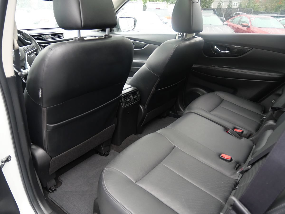 Used 2017 Nissan Rogue SL w/ SL Premium Package AWD/4WD image 21