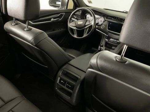 Used 2020 Cadillac XT5 Premium Luxury FWD image 32