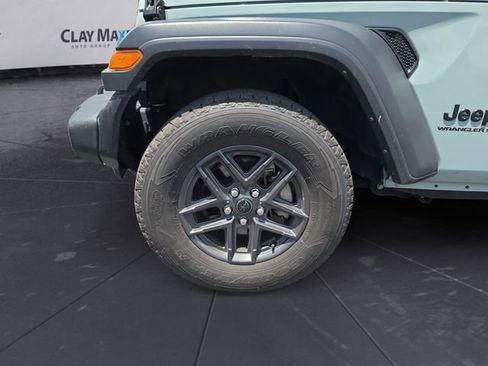 Used 2024 Jeep Wrangler Unlimited Sport AWD/4WD image 14