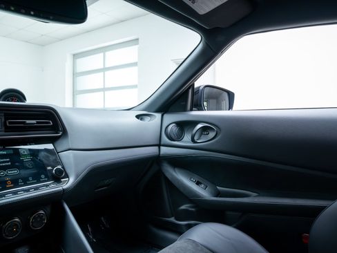 Used 2024 Nissan Z NISMO RWD image 11