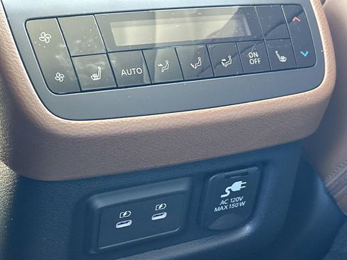 New 2026 Nissan Pathfinder Platinum w/ Lighting Package AWD/4WD image 23
