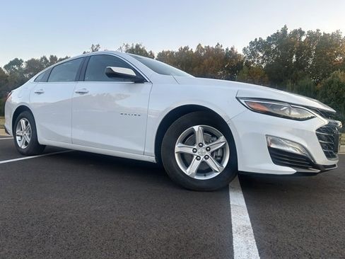 Used 2023 Chevrolet Malibu LT image 14