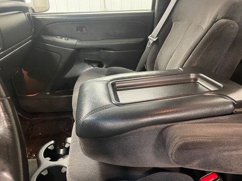Used 2000 Chevrolet Silverado 1500 LS w/ Off-Road Chassis Pkg image 16
