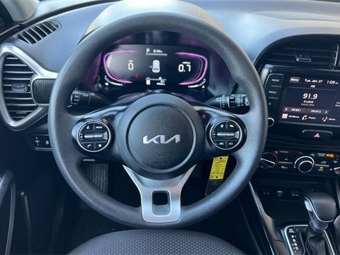Used 2024 Kia Soul LX w/ Option Group 015 image 18