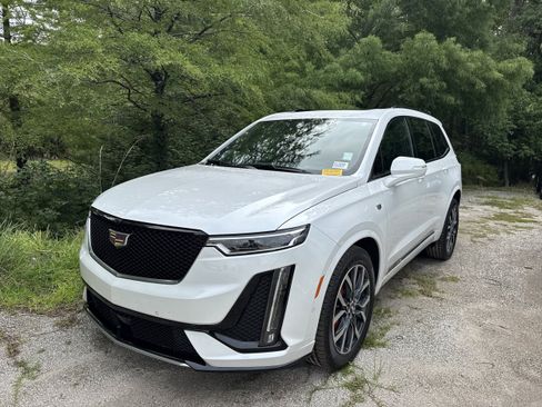 Used 2023 Cadillac XT6 Sport w/ Platinum Package AWD/4WD image 1