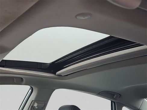 Certified 2023 Honda Accord EX-L image 15